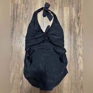 Small maternity suit